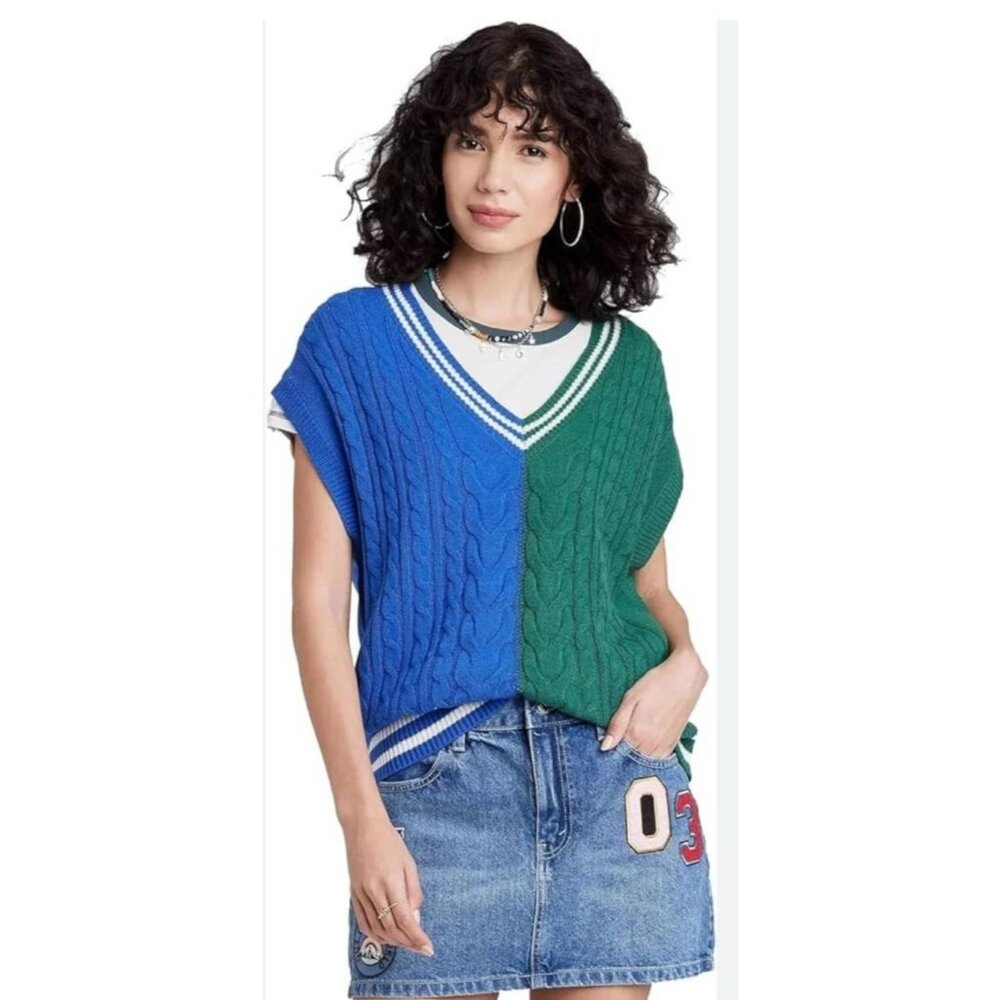 Wild Fable Womems Med Sweater Vest Oversized Cable-Knit V-Neck Blue & Green